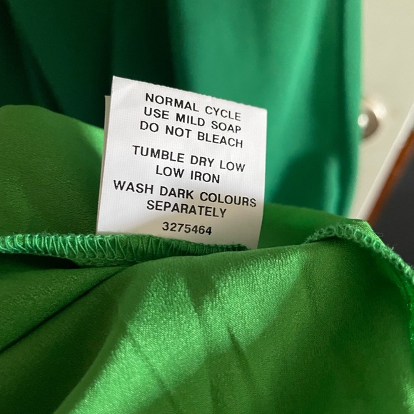 EUC Eshakti Capelet Sleeve Chiffon Maxi Dress in Emerald Green 💚 - Picture 5 of 5